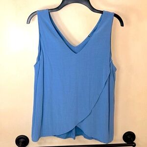 V-neck Tank Top. Size Large